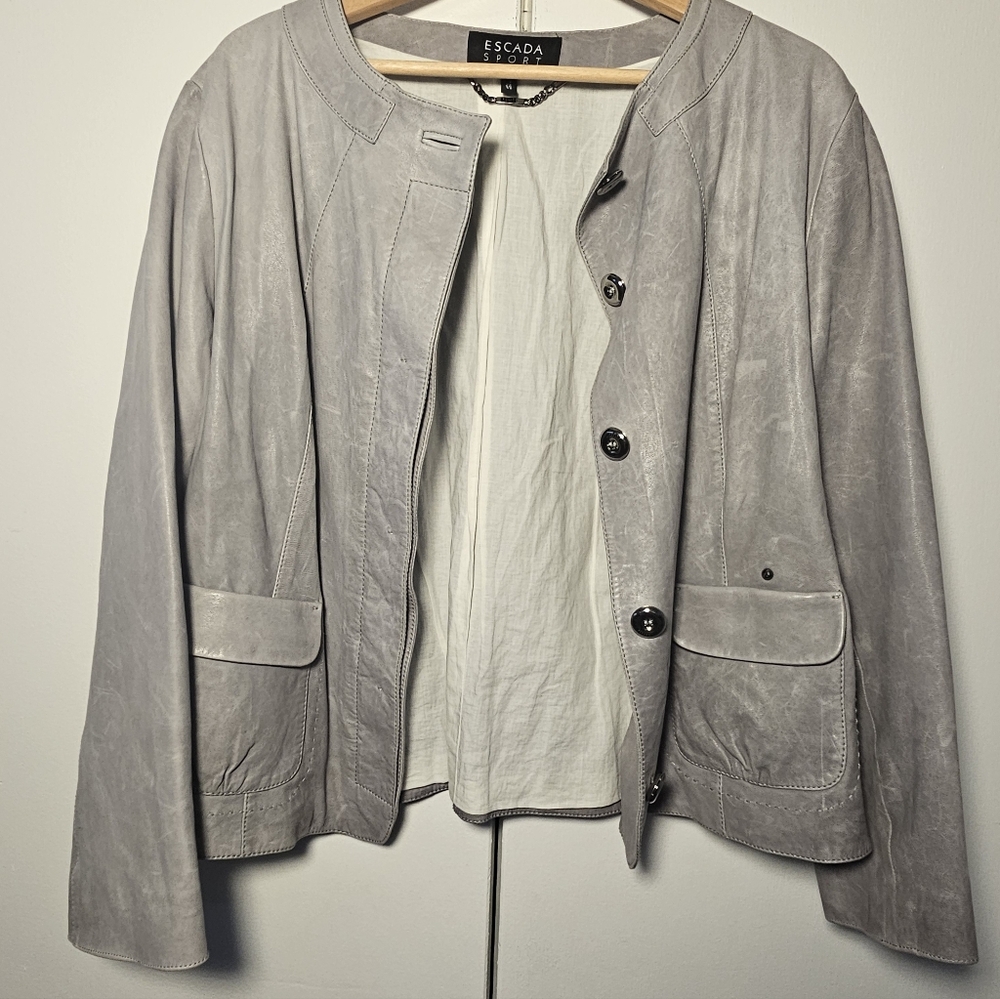 Vintage Escada Sport Women's Light Gray Leather Jacket